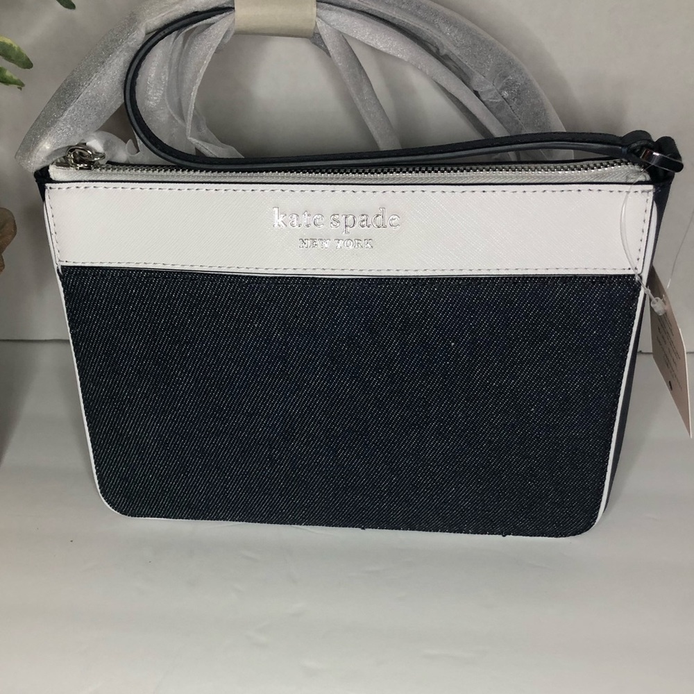 🟢NWT Kate Spade medium top zip crossbody.
